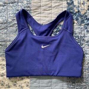 Nike Swoosh Medium Support Sports Bra
